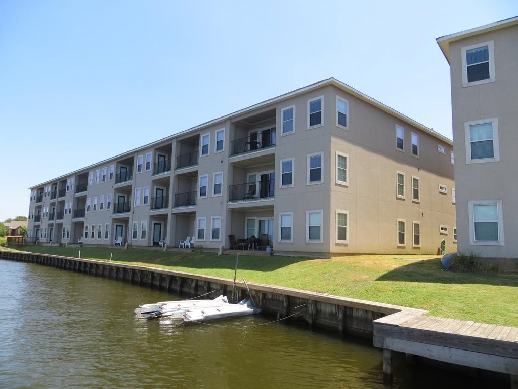 Sunset Harbor Resort Willis Exterior foto