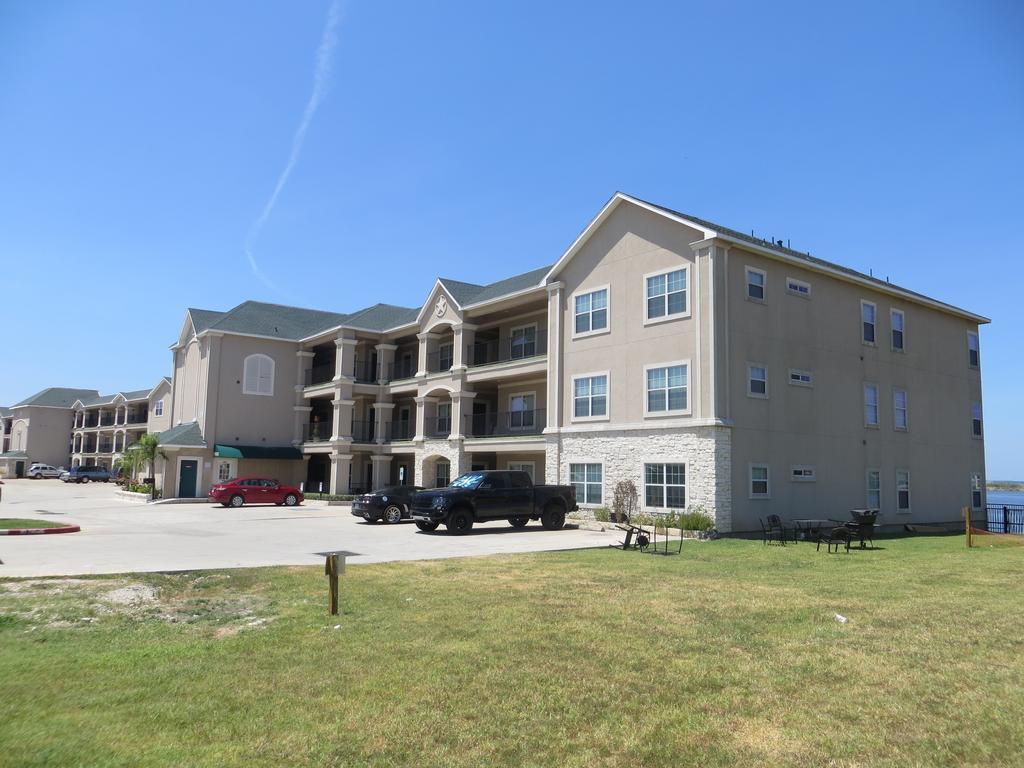 Sunset Harbor Resort Willis Exterior foto