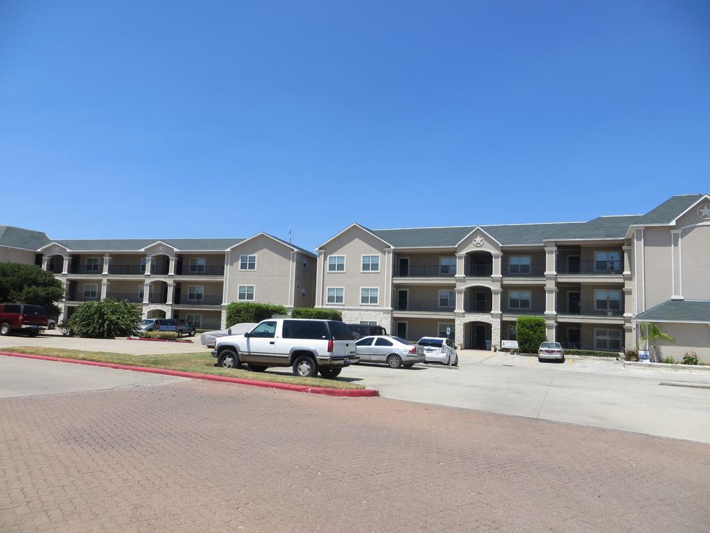 Sunset Harbor Resort Willis Exterior foto